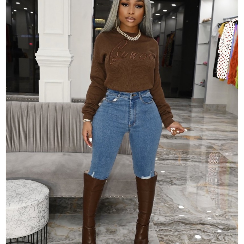 Gsuwoo cropped sweater